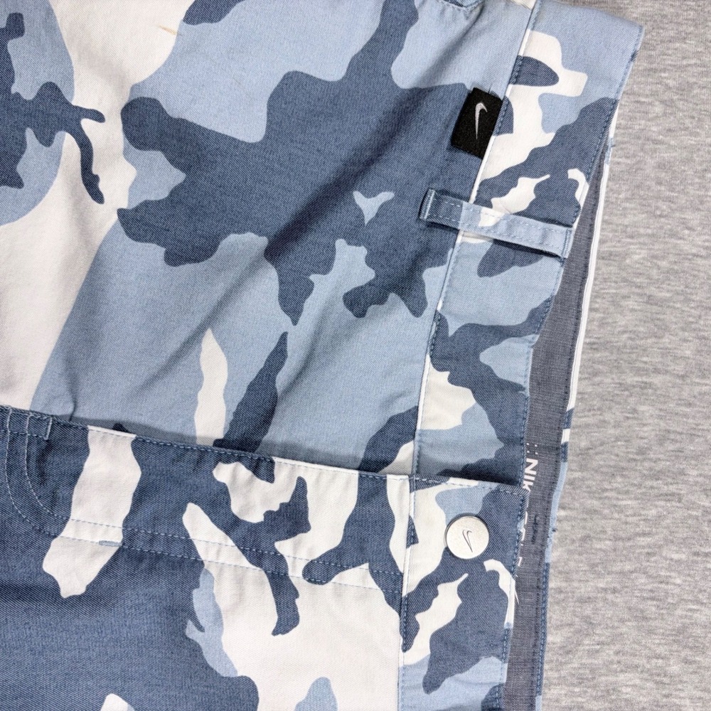 Nike Golf Men's Modern Fit Size 28"Blue Camouflage Performance Dri-Fit - Picture 8 of 8